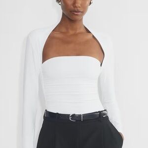 Aritzia Contour Flourish Longsleeve Size Small